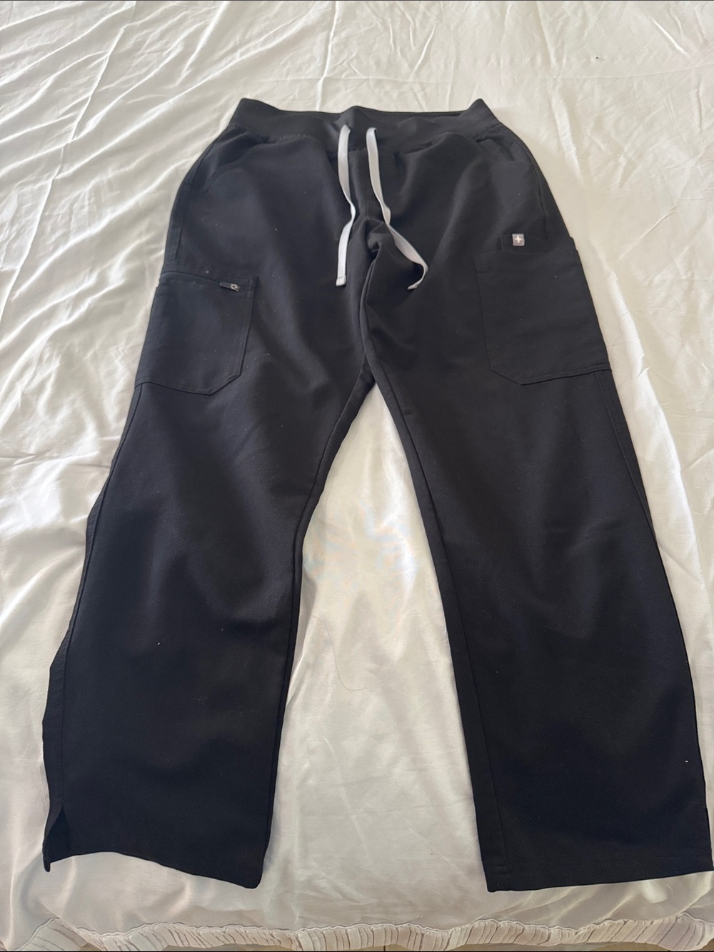 Figs Women's Straight Leg Scrub Pants in Black with Grey Drawstring